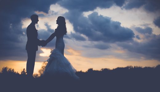 【晩婚は否めない】プロダクションマネージャー・ADは結婚できるのか、について答えます。